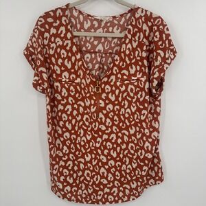 Flower‎ & Feather Shirt Womens XL Brown White Animal Print Zip Front Pockets Top